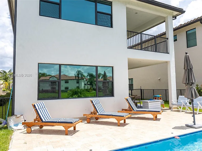 11826 SW 13th Ct — Photo 44