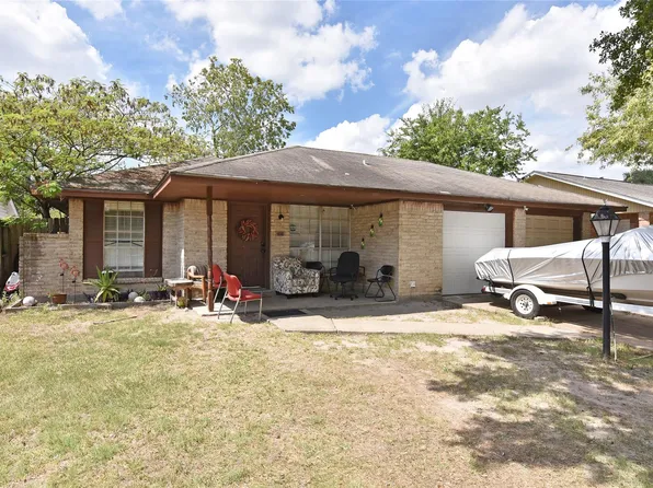10119 Hannon Dr, Houston, TX 77040