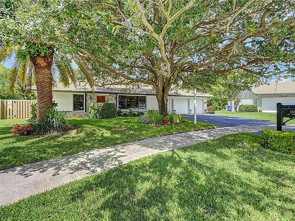 4th image of 1801 NW 80th Avenue