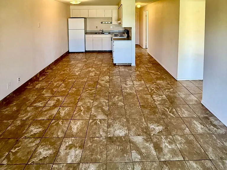 2124 Arthur St #12 — Photo 7