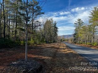 285 Beacon Ridge Dr, Nebo, NC 28761