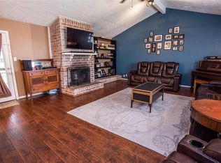 16214 Tibet Rd, Friendswood, TX 77546