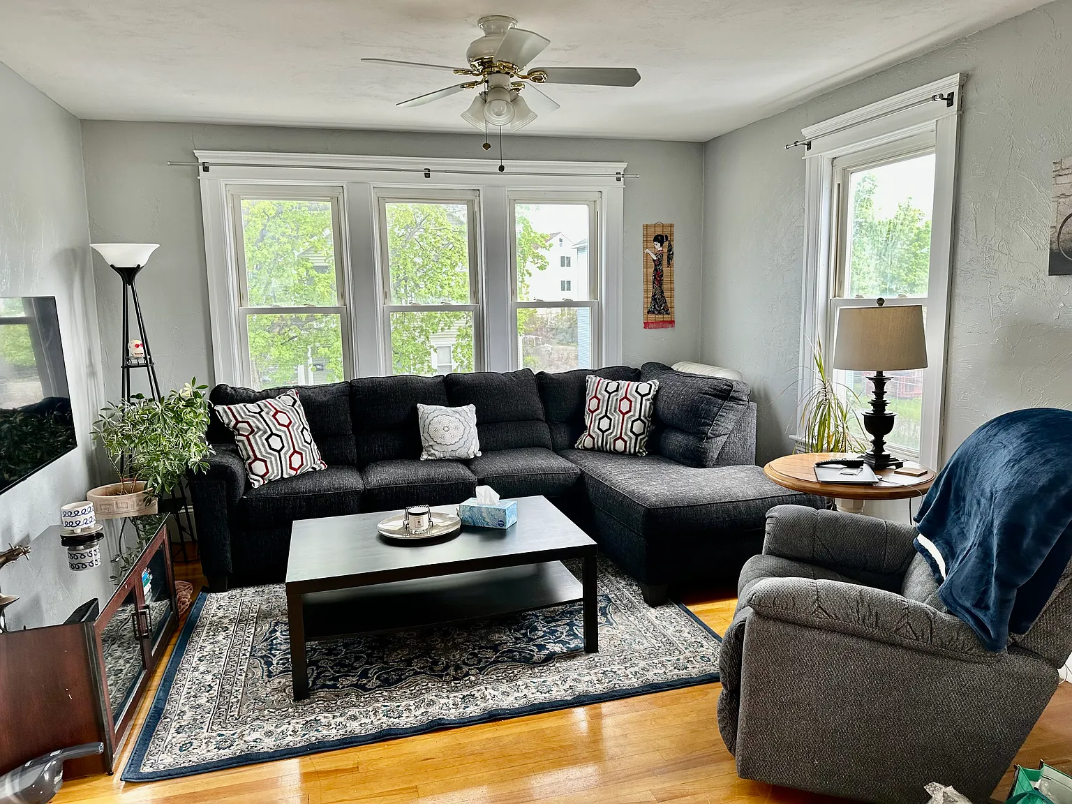 30 Strathmore Rd — Photo 1