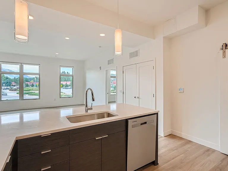 Hayden Place — Photo 5