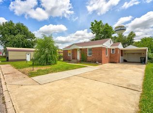 326 E Ercoupe Dr, Oklahoma City, OK 73110
