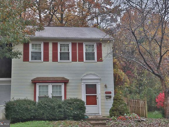 2nd image of 1400 Foxwood Ct