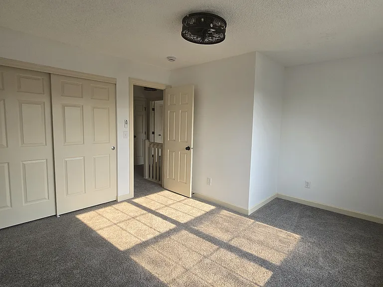 2032 Burbridge Ln — Photo 15