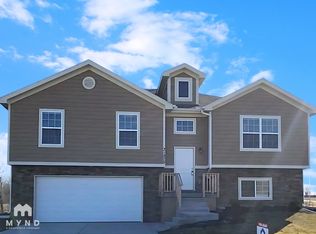 31875 W 172nd St, Gardner, KS 66030