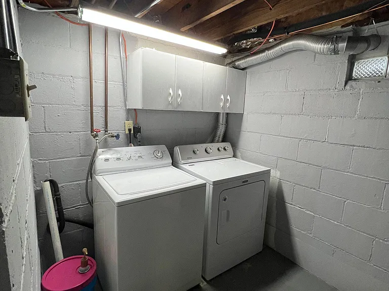 2349 Portsmouth Ave — Photo 19