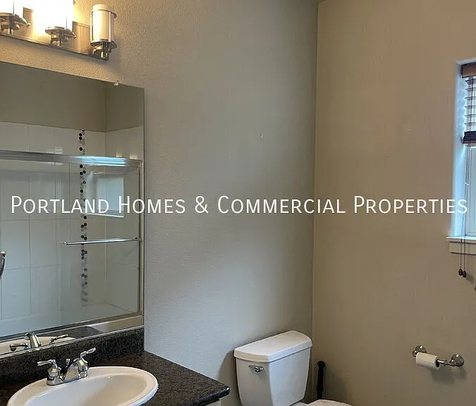 4409 NE Killingsworth St #101 — Photo 8
