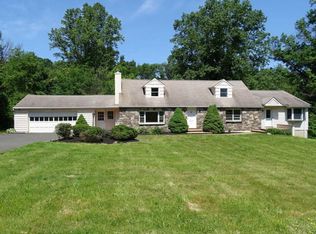 4252 Sunnyside Dr, Doylestown, PA