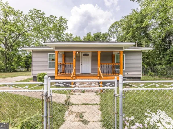 404 Benjamin St, Fort Valley, GA 31030