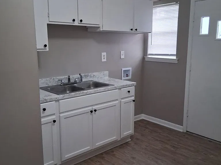 3612 Overton Crossing St — Photo 3