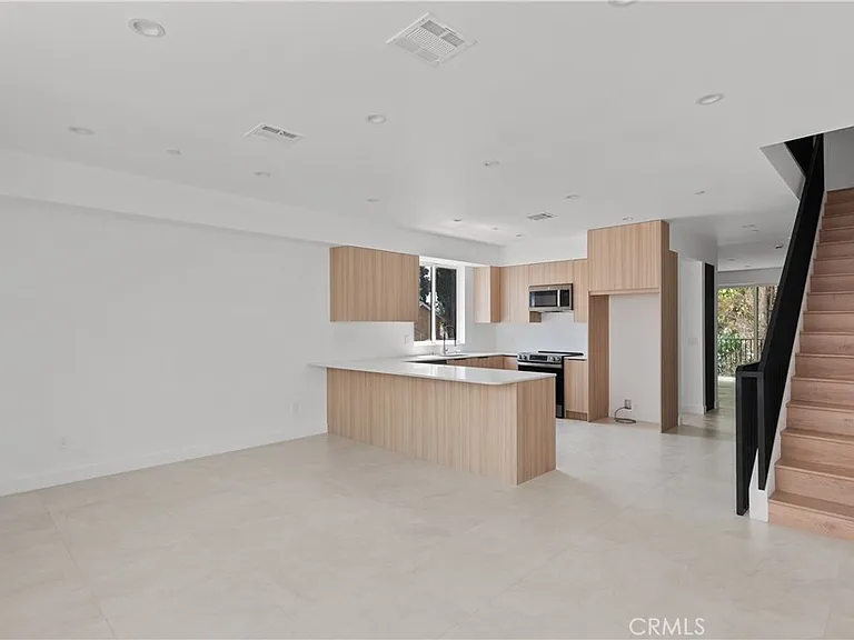 13944 Vanowen St — Photo 12