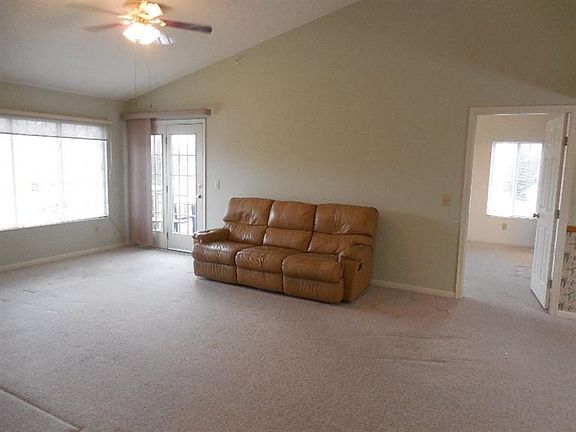 2nd image of 4221 Endeavor Dr #38304