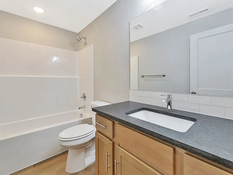 584 Long Path Ct — Photo 37