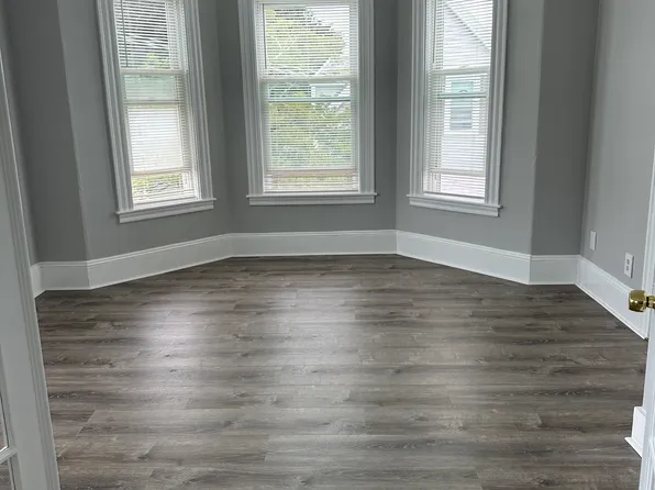 (undisclosed Address), Lynn, MA 01905