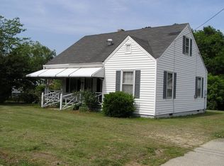 1204 E 10th St, Roanoke Rapids, NC 27870