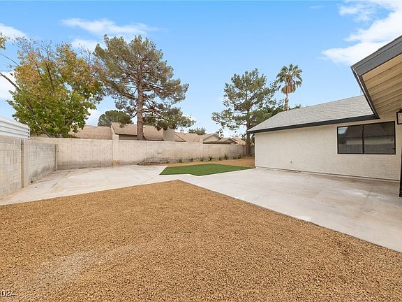 4th image of 5208 Shady Grove Ln