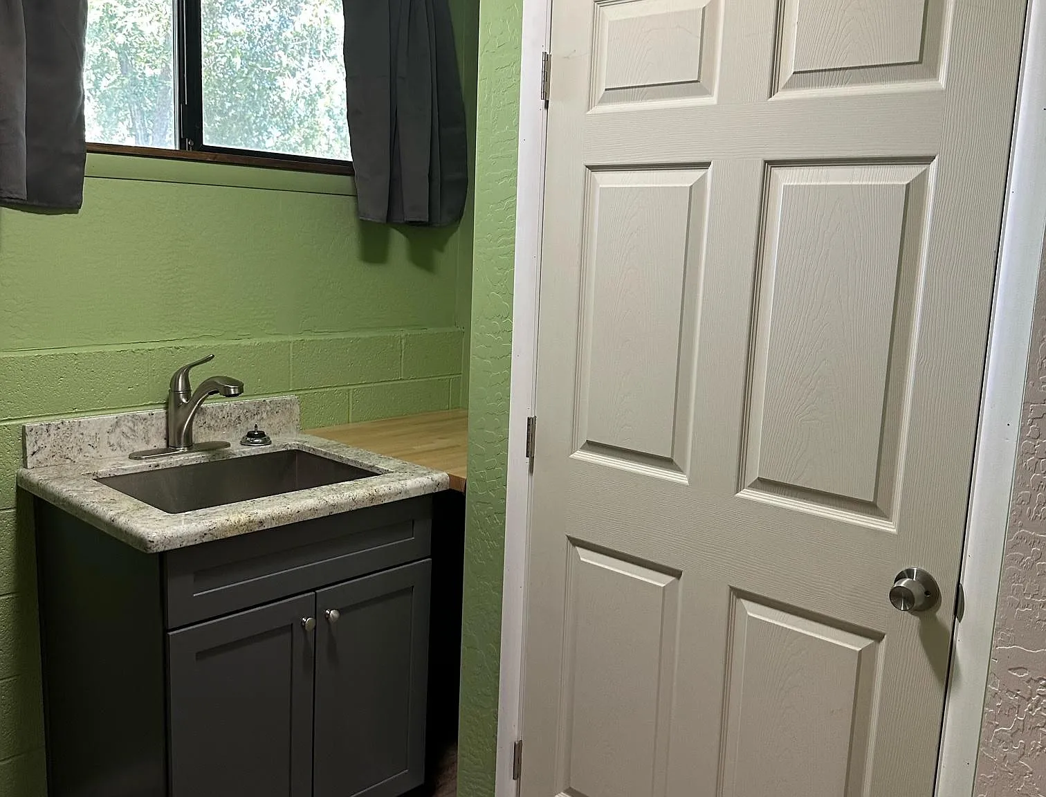 3631 N Schevene Blvd — Photo 3