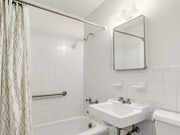 333 Pearl Street image 4 of 7