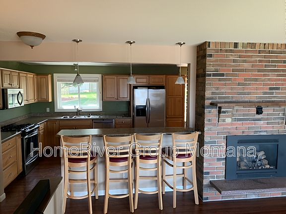 3rd image of 407 Ben Hogan Dr