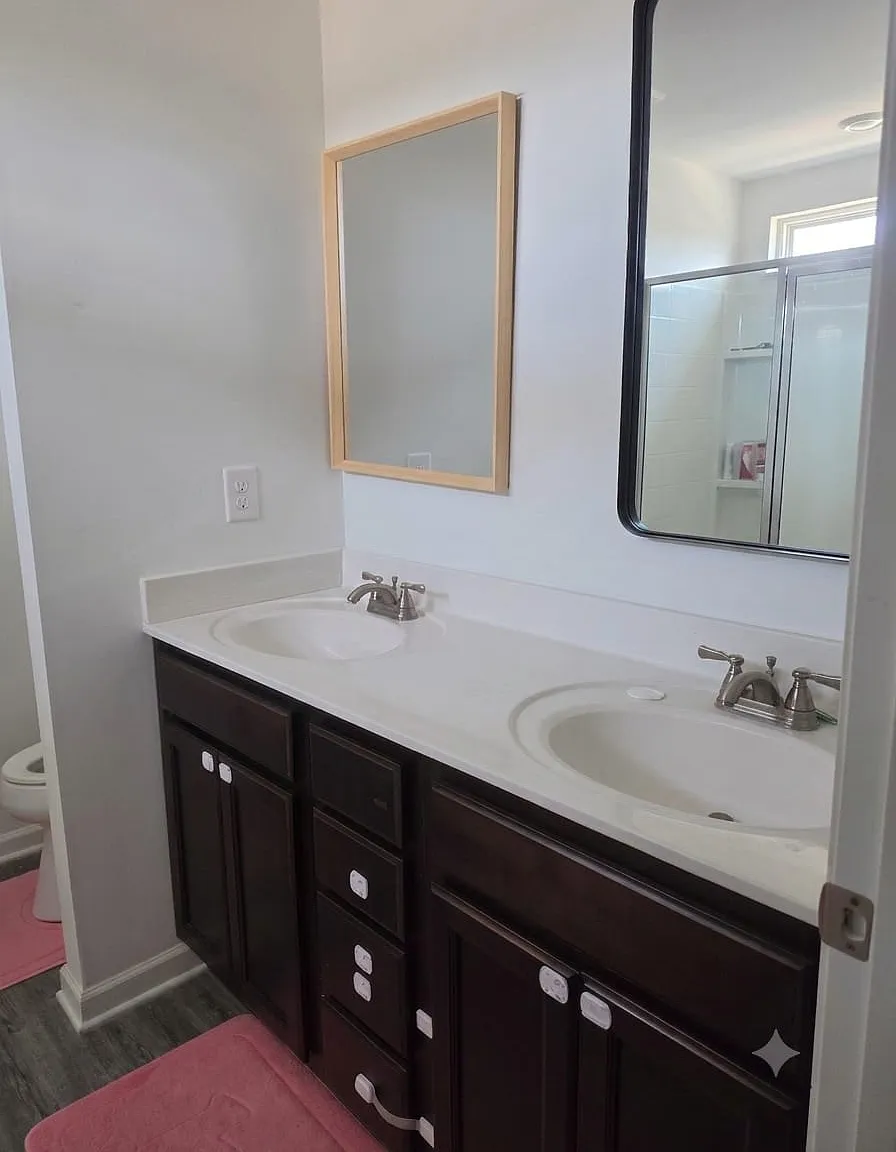 3 bed, 2.5 bath, 1750 sqft, $2,300 — Photo 4