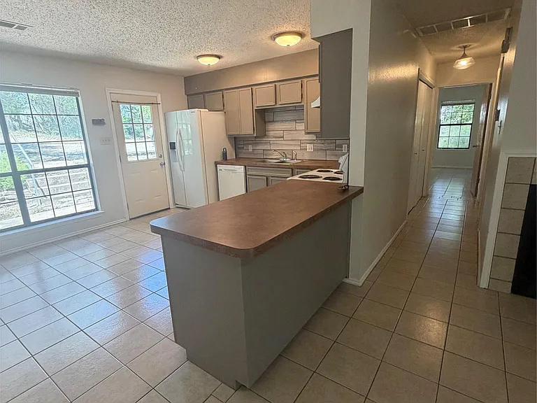 11101 Oak Branch Dr — Photo 26
