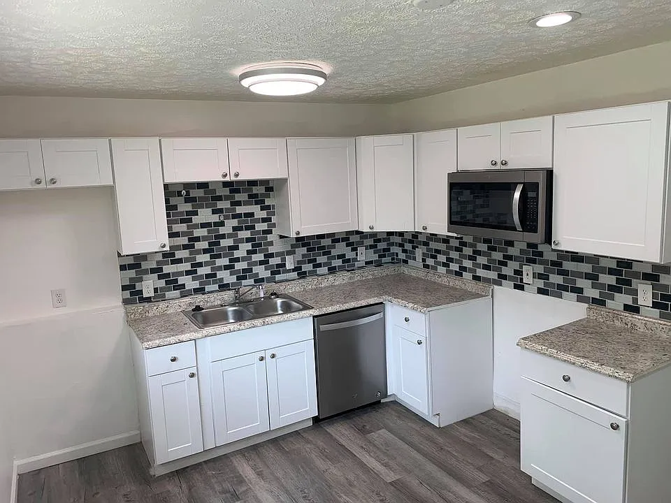 4701 Livingston Avenue - 4701 — Photo 4