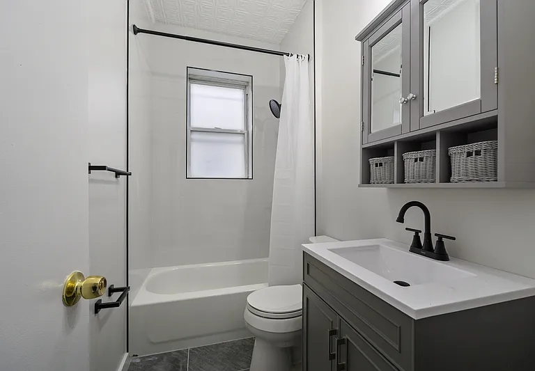 292 Claremont Ave #2 — Photo 5