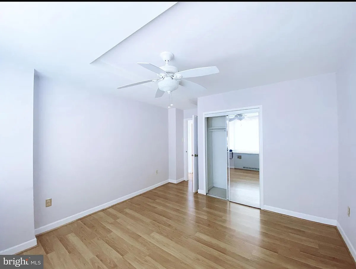 bedroom - 1111 Arlington Blvd #732