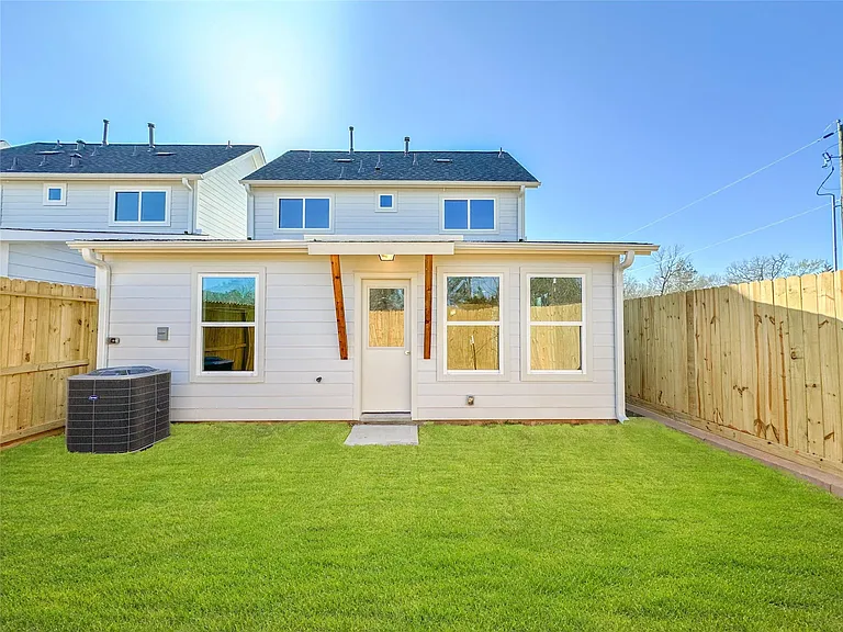 2726 Discovery Trails Ct — Photo 45