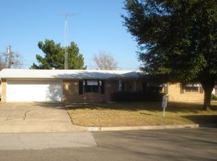 225 Cranbrook Dr, Woodway, TX 76712