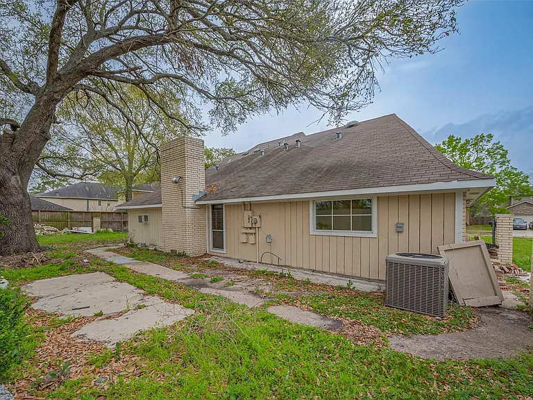 4015 Black Locust Dr — Photo 48