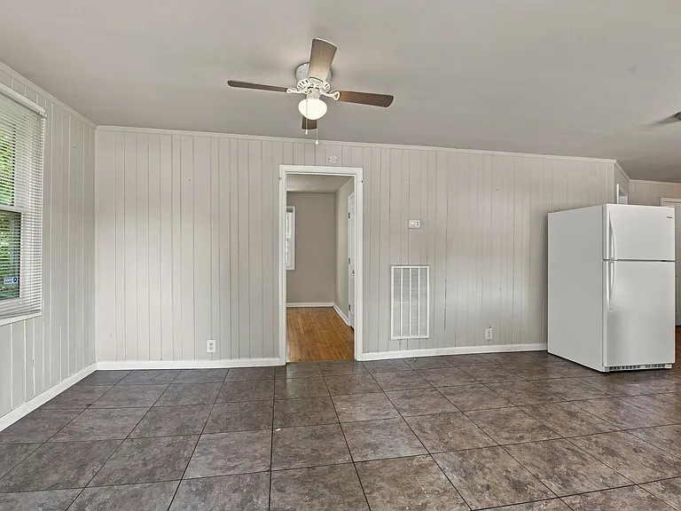 501 Weakley Ave — Photo 9