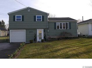 127 Park Ave, Gates, NY 14606