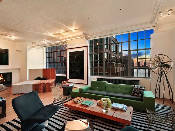 3rd image of 145 Hudson St APT 11B