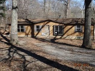 921 Hilltop Ct, Clarksville, TN 37042