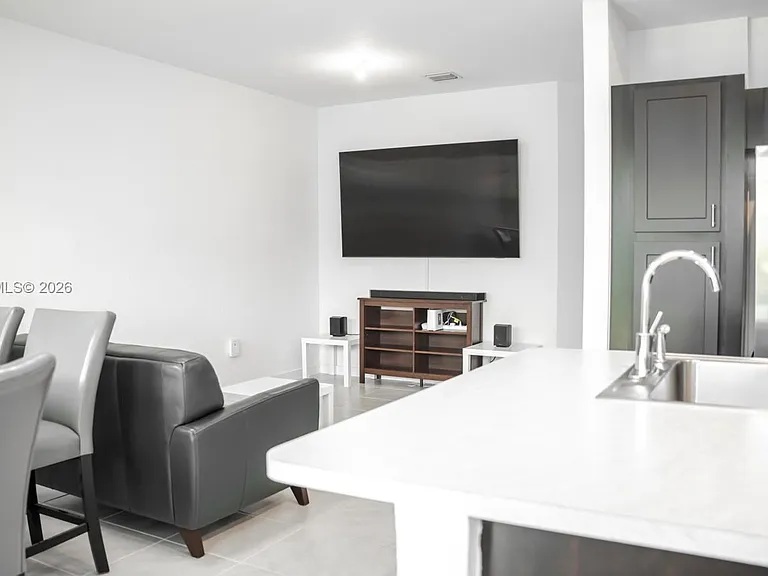 1202 NW 208th Ter #1202 — Photo 9