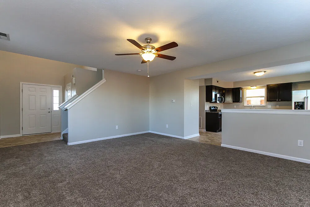 3 bed, 2.5 bath, 1780 sqft, $2,240 — Photo 3