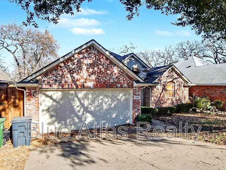 4905 Canberra Ln — Photo 21