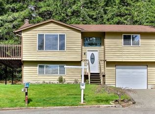 81 NE Fir Ln, Belfair, WA 98528