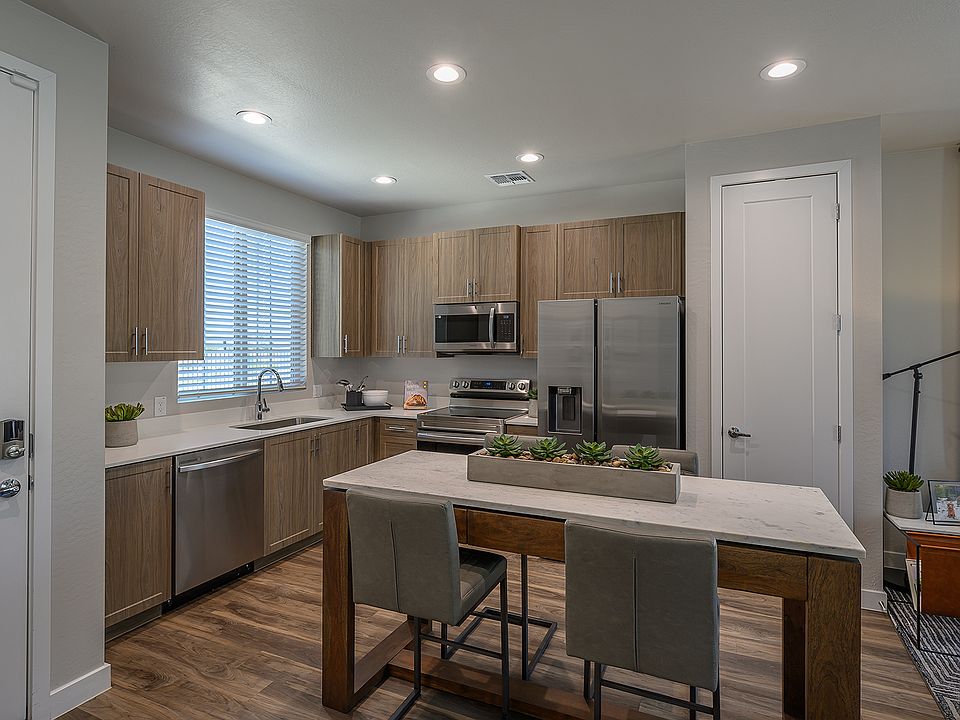 1st image of 11175 W Roosevelt St #34