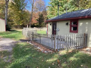 3939 N Meridian Rd, Sanford, MI 48657