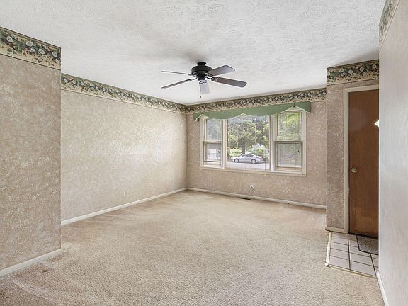 5th image of 5431 N Lakewood Drive