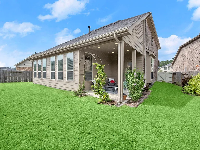 10054 Black Maple Dr — Photo 27