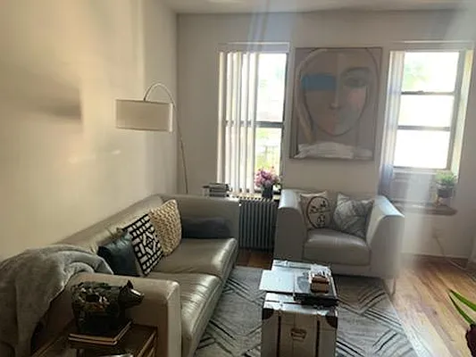 Rented by Chartwell Manhattan Realty | media 12