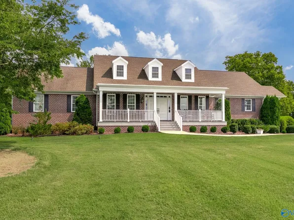 144 Herb Garden Dr, Fayetteville, TN 37334