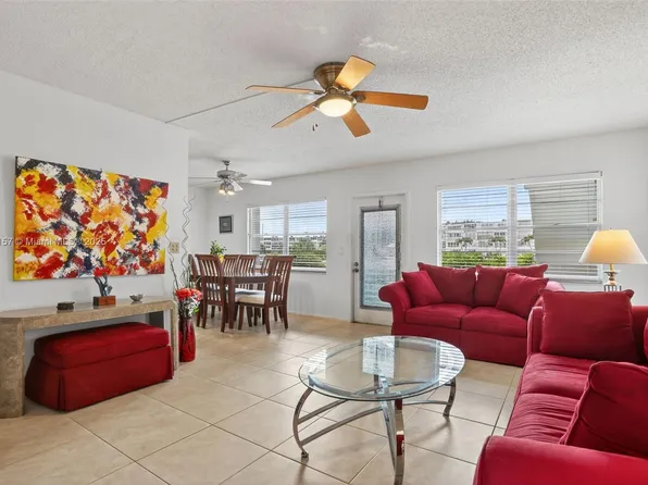 1074 Oakridge Cir #1074-F, Deerfield Beach, FL 33442