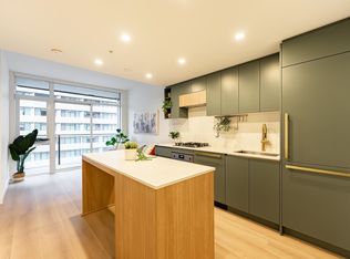 13573 98a Ave #1110, Surrey, BC V3T 1C2